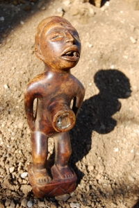 Kongo - Yombe-Nkisi-Fetisch